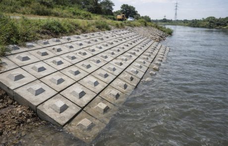 59CD5F82-E312-459D-B30C-06B7A92900F5 중간